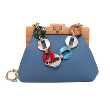 Load image into Gallery viewer, Wooden Clip Handbag with Acrylic Chain
